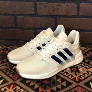 Adidas RUN90S size 8.5